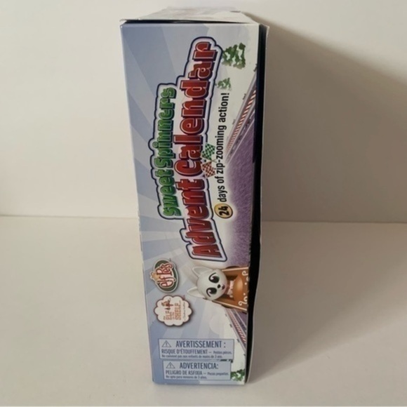 NIB. THE ELF ON THE SHELF Sweet Spinners Advent Calendar - Picture 3 of 5